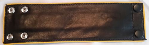 Wrist Wallet Yellow Piping